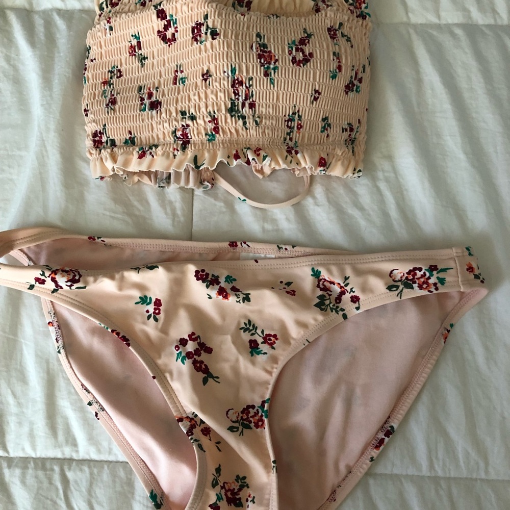 TARGET barely worn 2 piece bathingsuit, size large